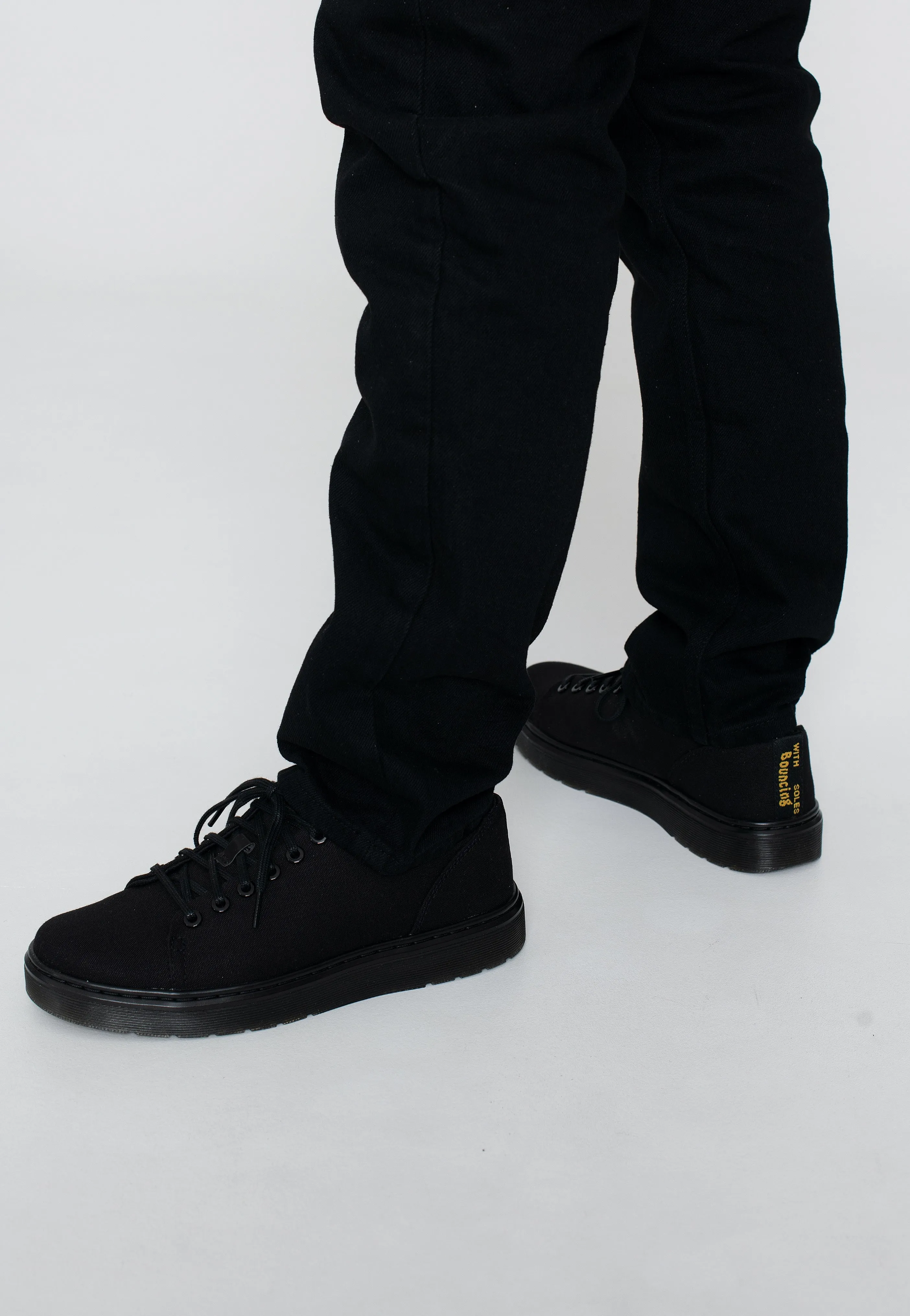 Dr. Martens - Dante Black 10 Oz Canvas - Shoes