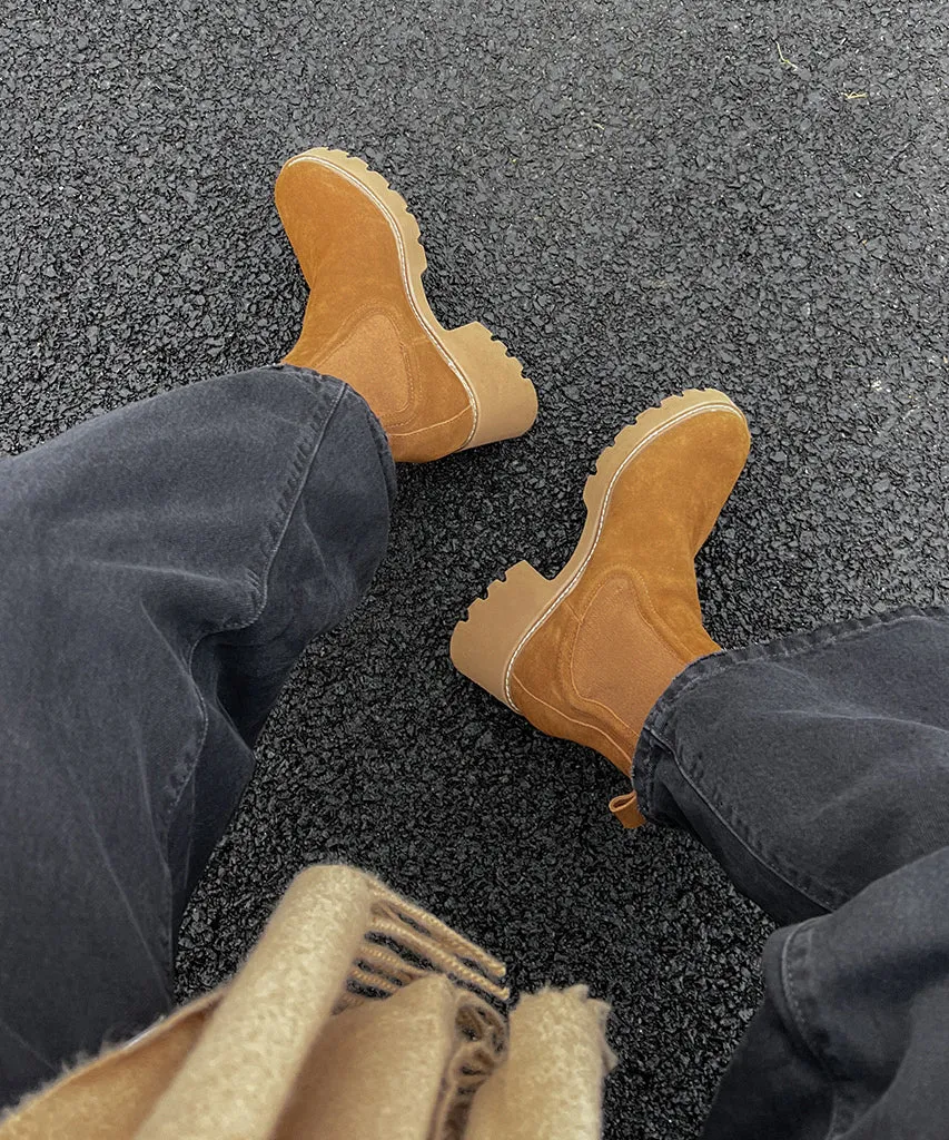HAWK H20 BOOTIES CHESTNUT SUEDE Dolce Vita