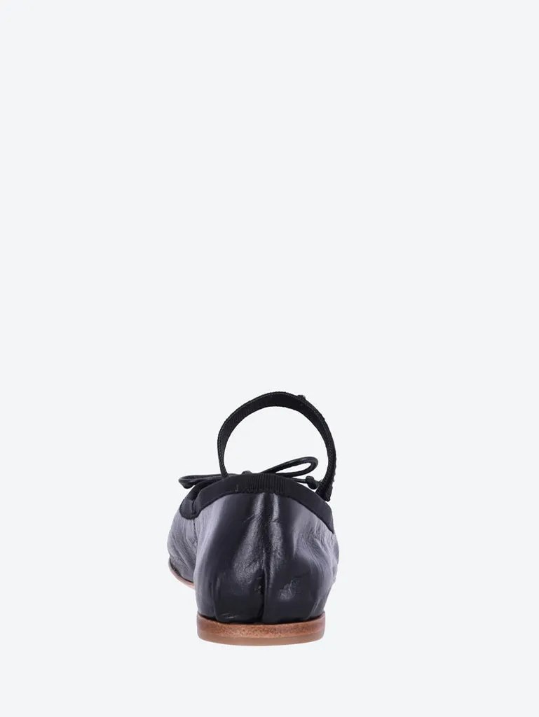 Leather ballerinas