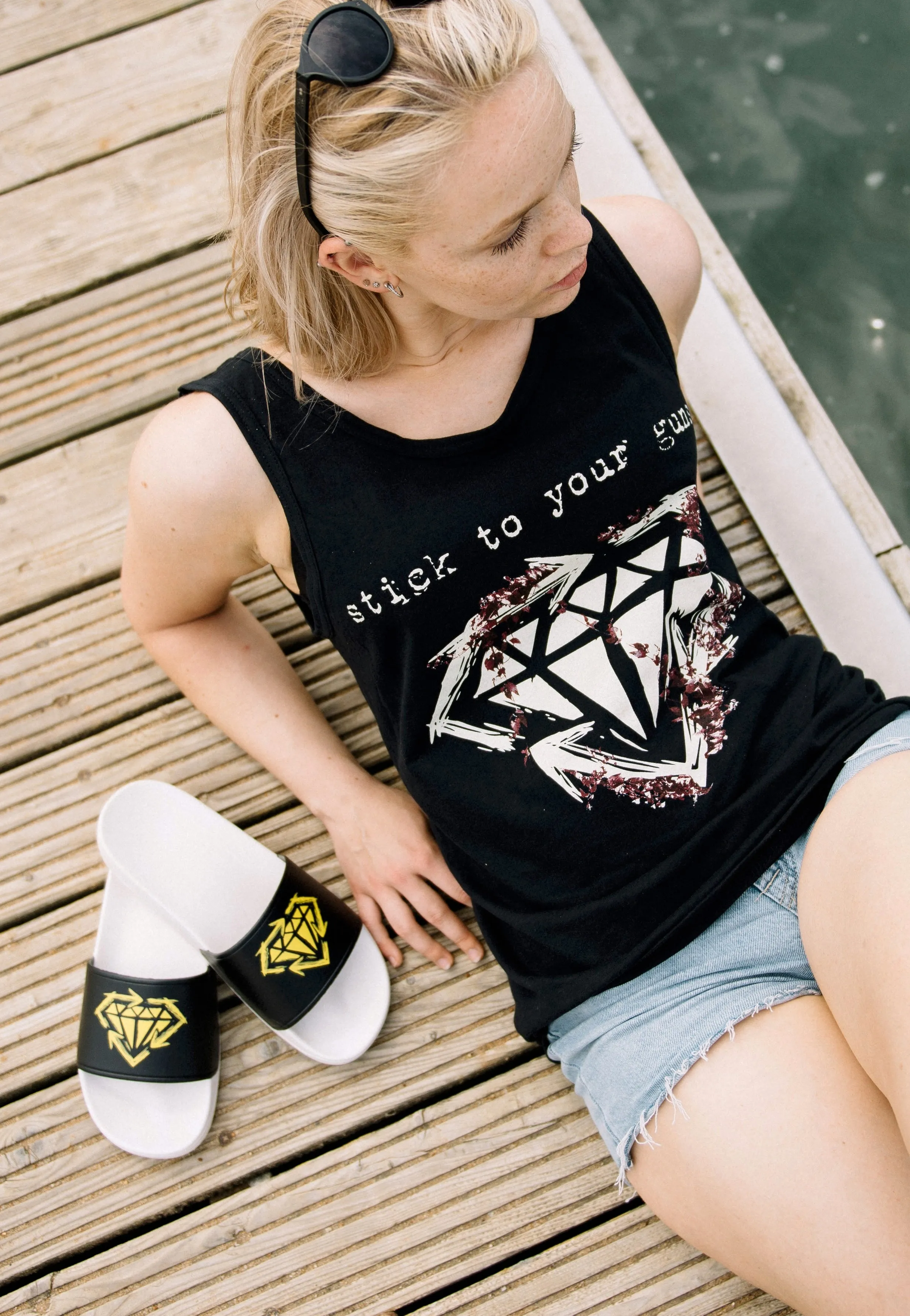 Stick To Your Guns - Diamond White/Black - Slides